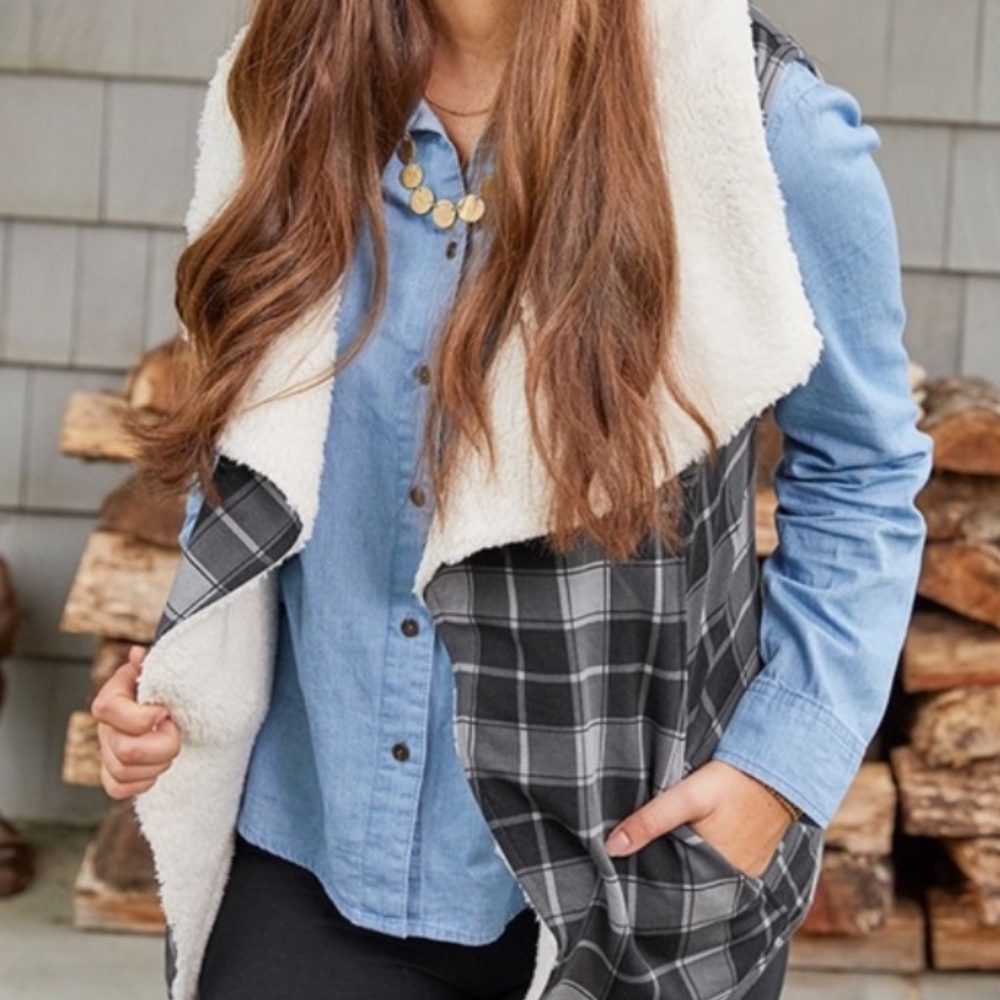 Matilda Jane Cozy Up Reversible Vest - Small